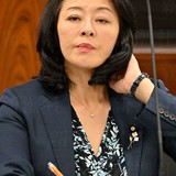自民党女性議員「赤ベンツホテル不倫」の決定的証拠写真　歌舞伎町から国会へ直行