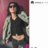 元E-girls藤井萩花 電撃離婚後の“激変へそピタトゥー姿”公開にファン衝撃